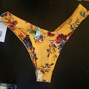 Cheeky bikini bottoms us 6